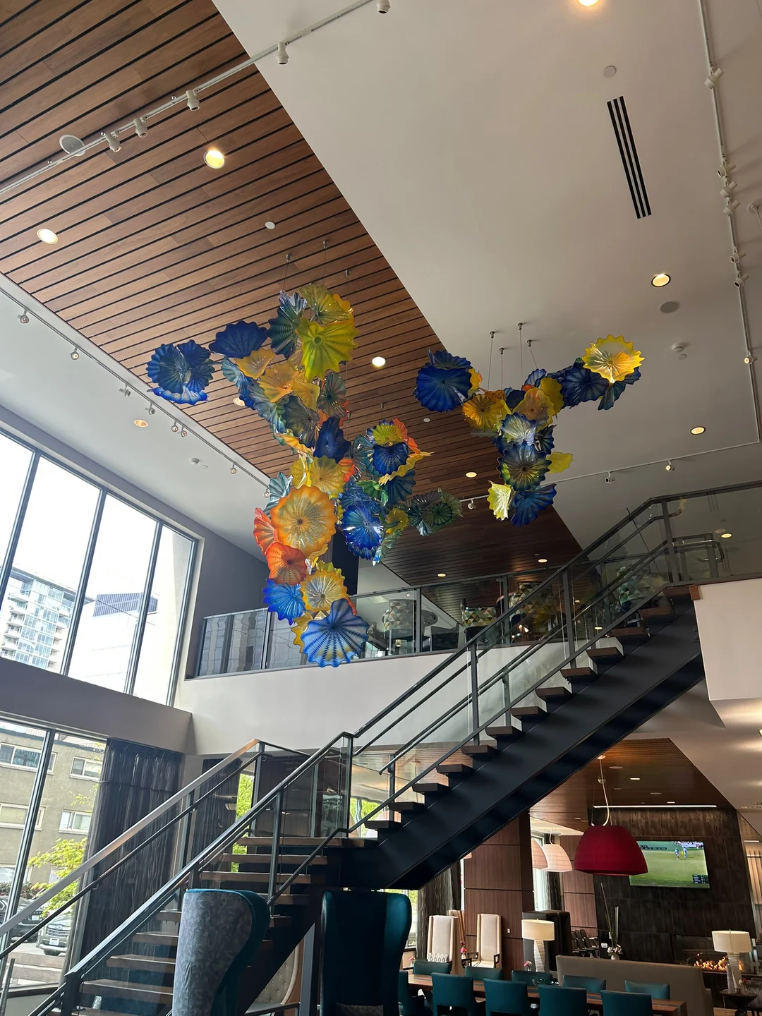 A Dale Chihuly piece in the lobby